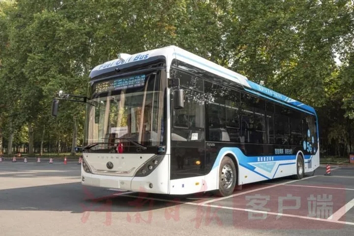 充氢仅需10分钟，续航500km！宇通5G自动驾驶氢燃料客车亮相